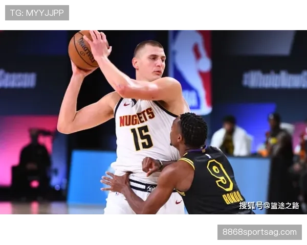 杨威家大院能开个小型健身房了？这日常真和他比赛时判若两人啊