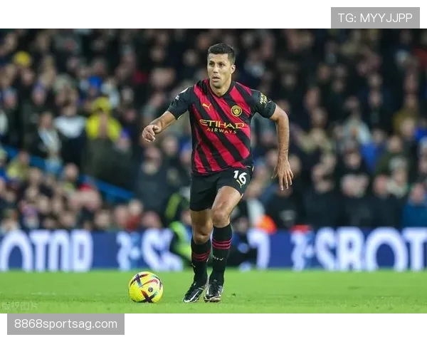 罗德里战术角色与中场结构解析：数据不显眼的关键作用