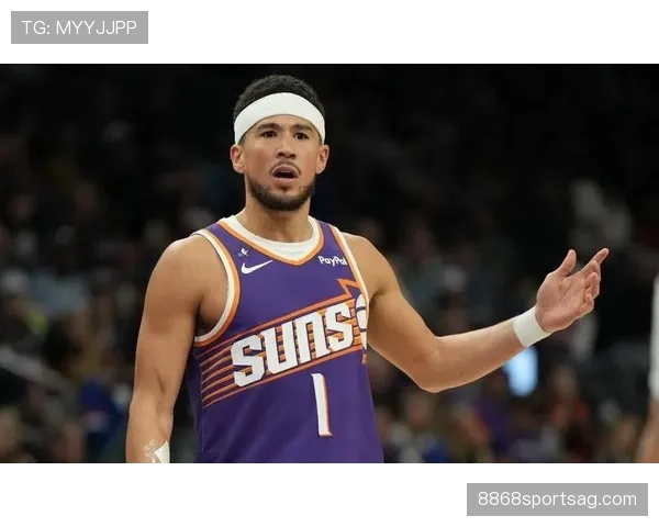 德文·布克关键挡拆助攻效率提升显著 打破个人得分结构限制