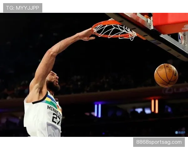 戈贝尔挡拆保护篮筐效率提升显著压制对手内线攻击